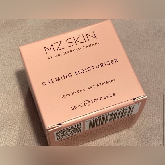 MZ Skin Calming Moisturiser By Dr Maryam Zamani - Picture 3 of 4
